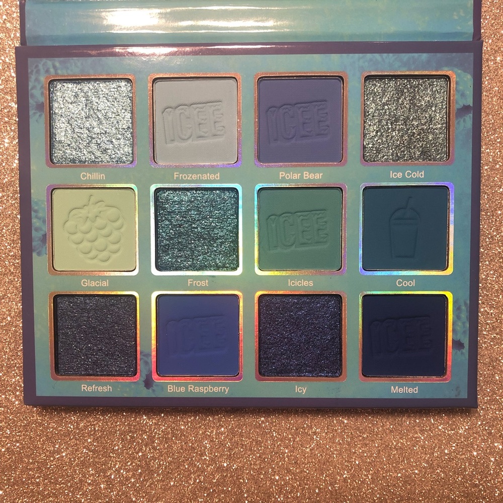BNIB! Glamlite ICEE Blue Raspberry Eyeshadow Palette π¨ πππ - Picture 2 of 7